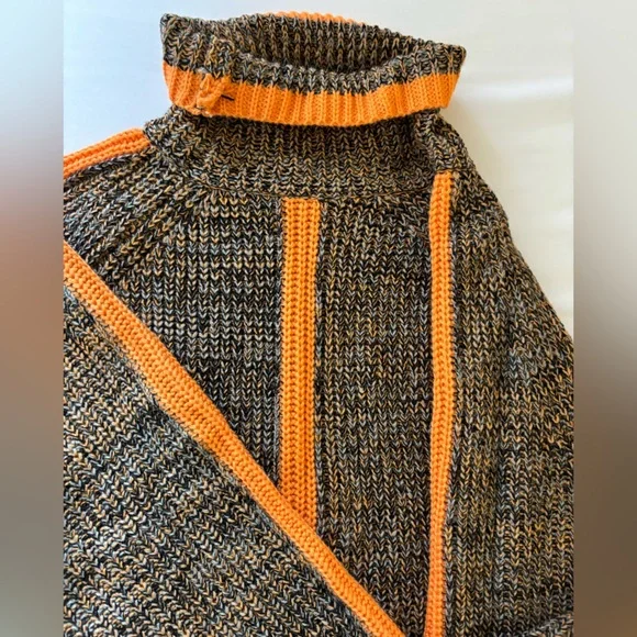 Never worn cotton blend turtleneck multicolored sweater.sz L. NWOT - Picture 8 of 10